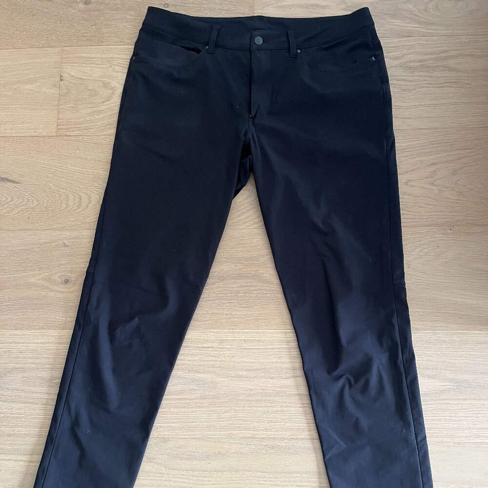 Black Lululemon ABC Slim Pants Size 32